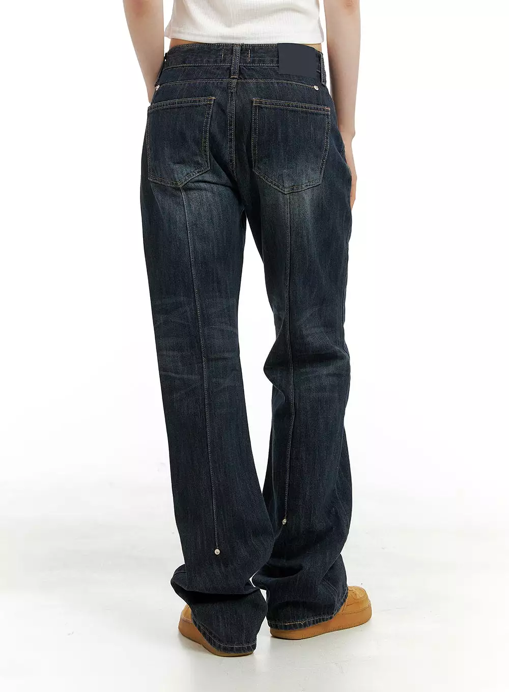 Loose Fit Low Waist Bootcut Jeans CA412