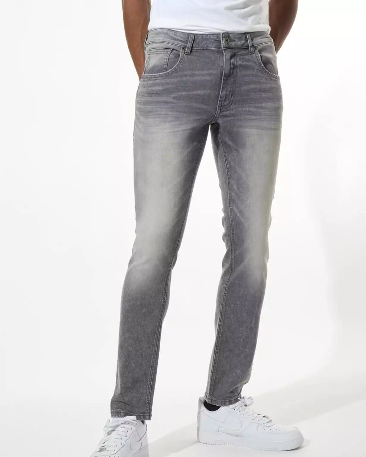 Men’s Basic Stretched Denim Jeans