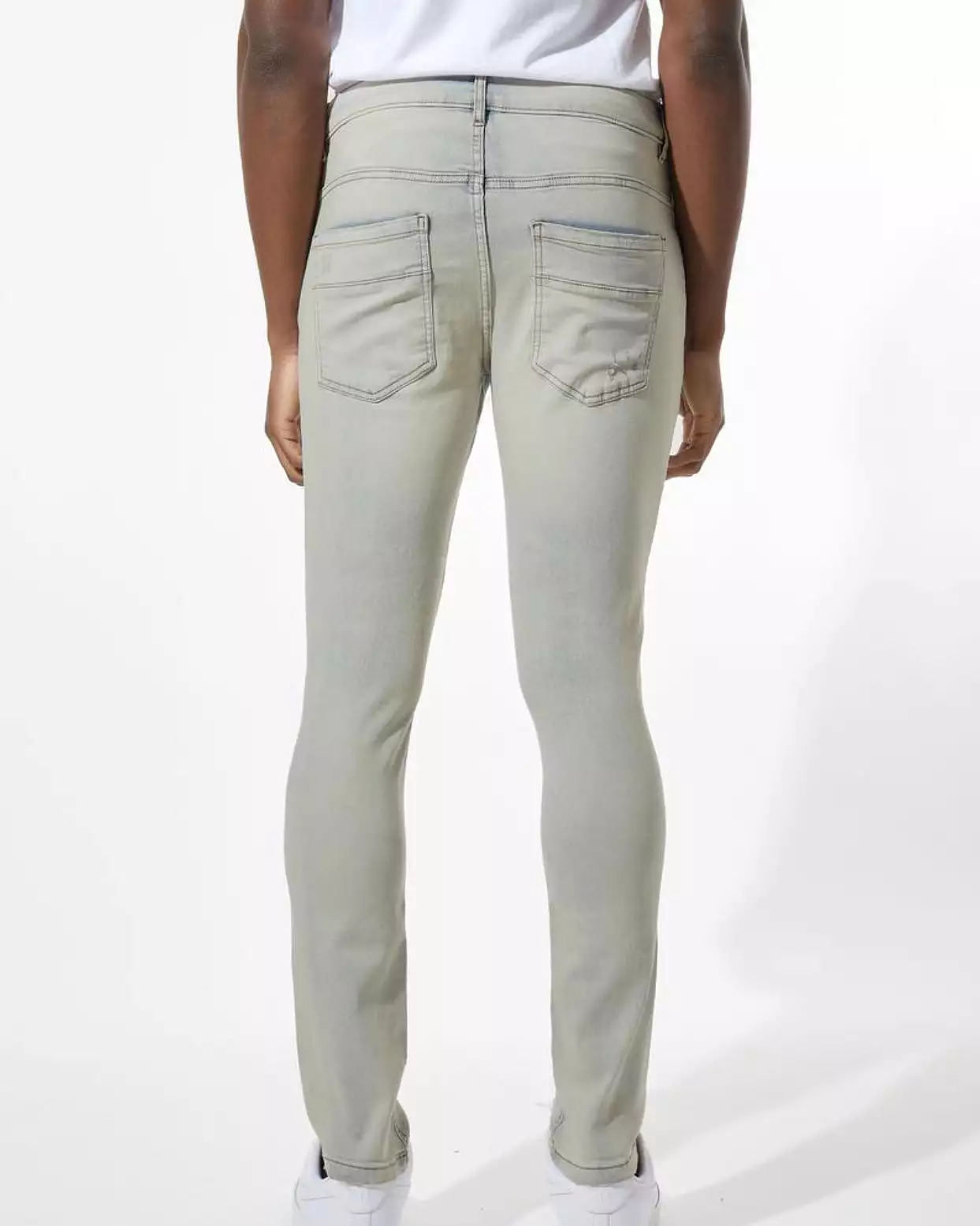 Men’s Basic Stretched Denim Jeans