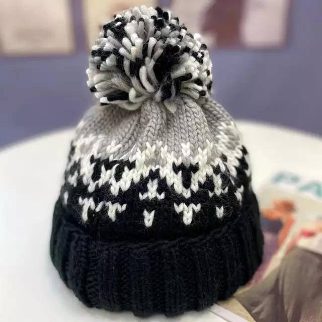 Unisex Pattern Ski Hat Embroidery Beanies Hats for Women Men Winter Woolen Hat